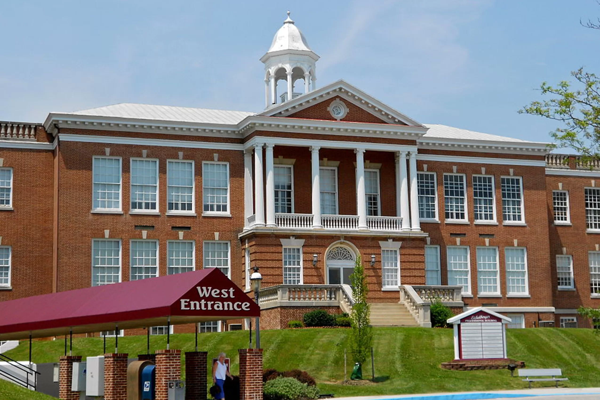 Eichelberger High School 195 Stock St Hanover